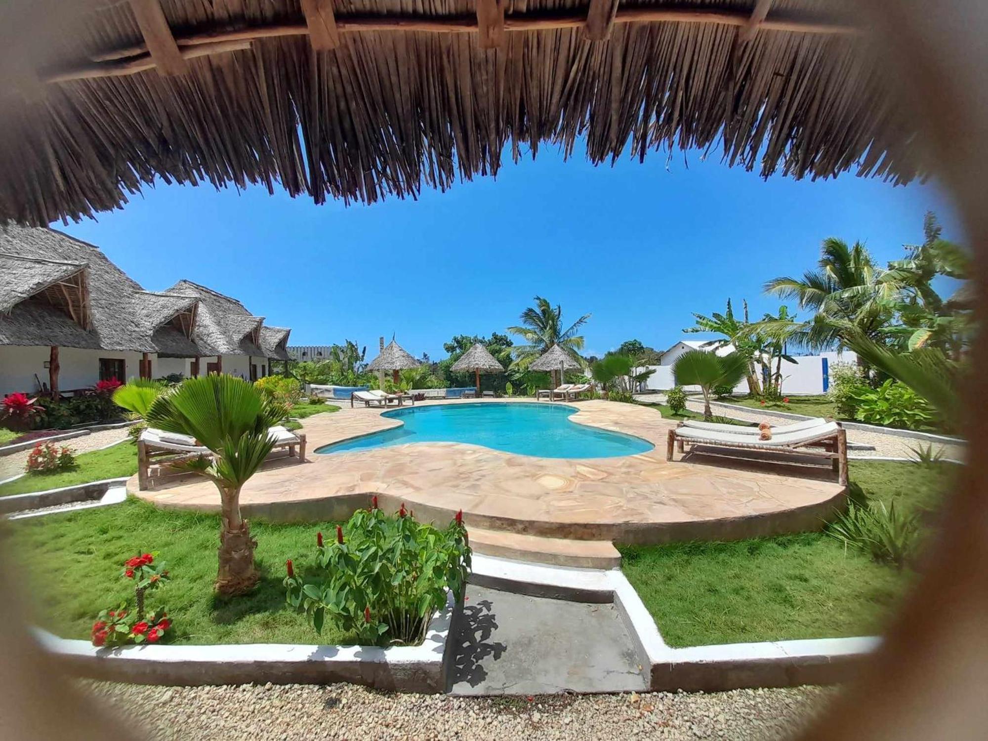 Africa Dream Bungalow Kiwengwa Hotel Кивенга Екстериор снимка