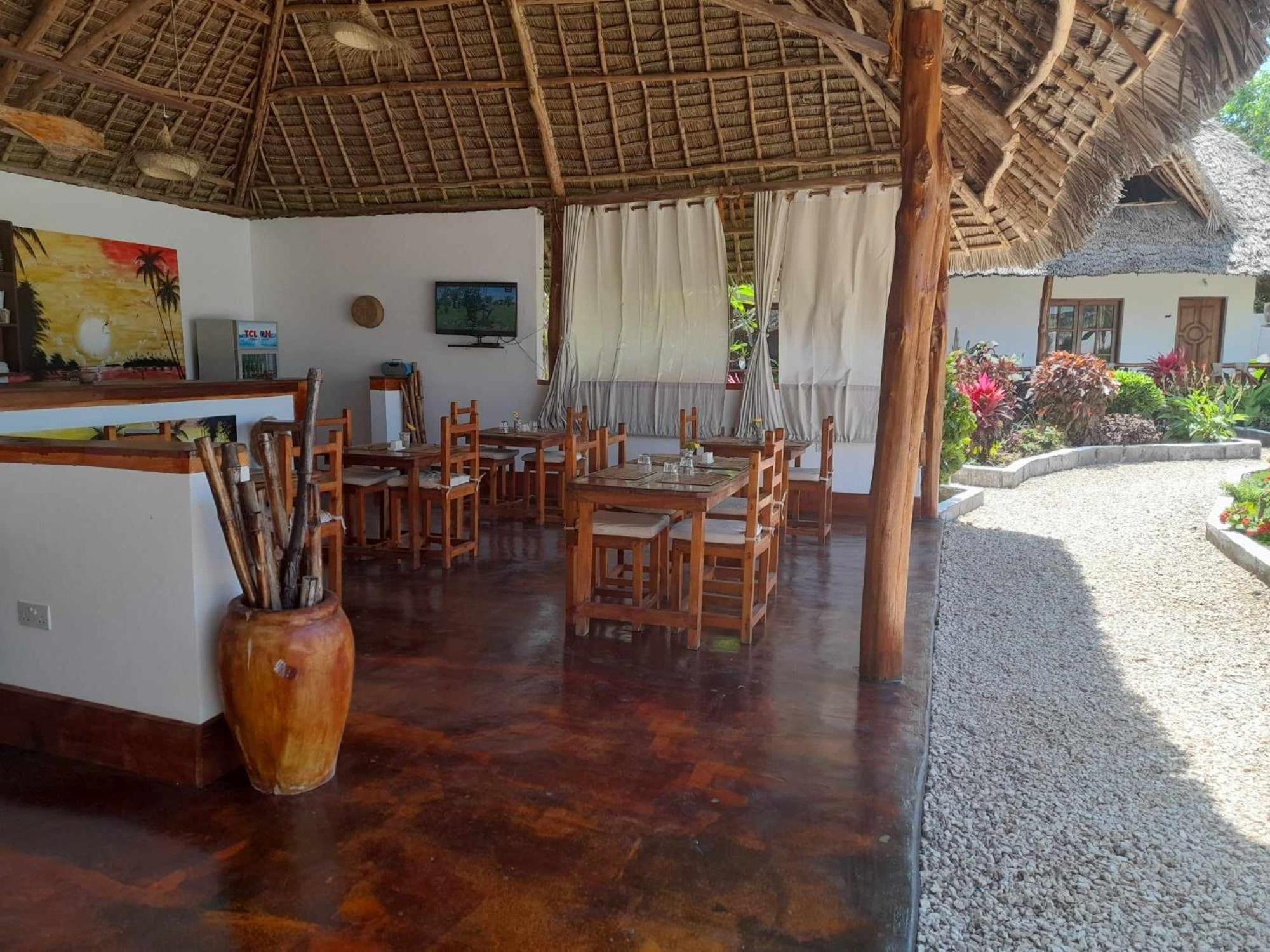Africa Dream Bungalow Kiwengwa Hotel Кивенга Екстериор снимка