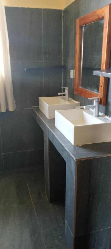 Africa Dream Bungalow Kiwengwa Hotel Кивенга Екстериор снимка