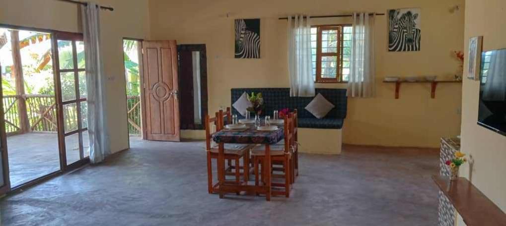 Africa Dream Bungalow Kiwengwa Hotel Кивенга Екстериор снимка