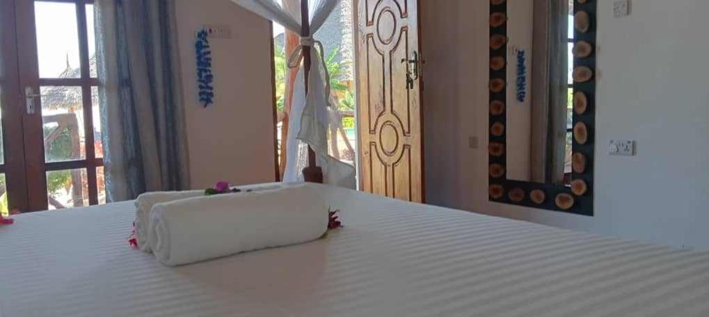 Africa Dream Bungalow Kiwengwa Hotel Кивенга Екстериор снимка