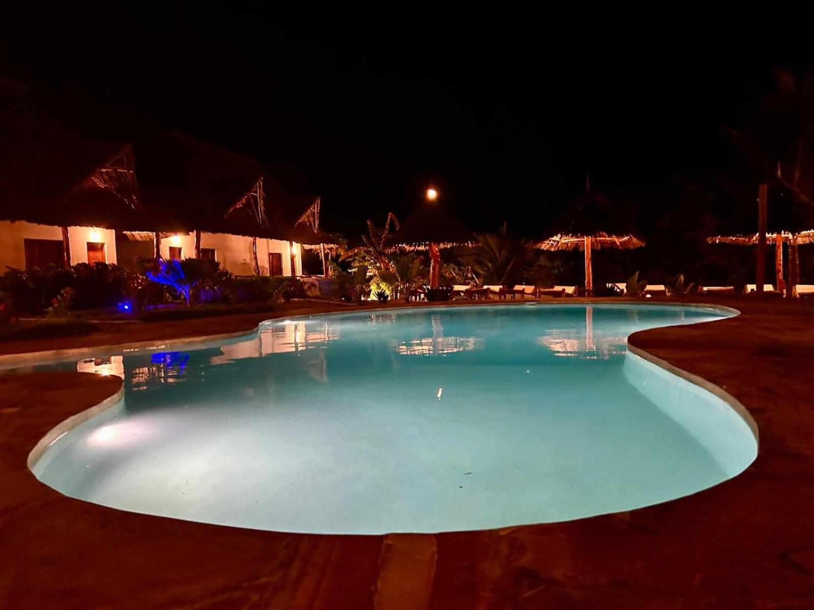 Africa Dream Bungalow Kiwengwa Hotel Кивенга Екстериор снимка