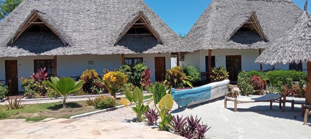 Africa Dream Bungalow Kiwengwa Hotel Кивенга Екстериор снимка