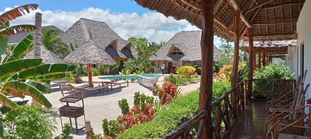 Africa Dream Bungalow Kiwengwa Hotel Кивенга Екстериор снимка